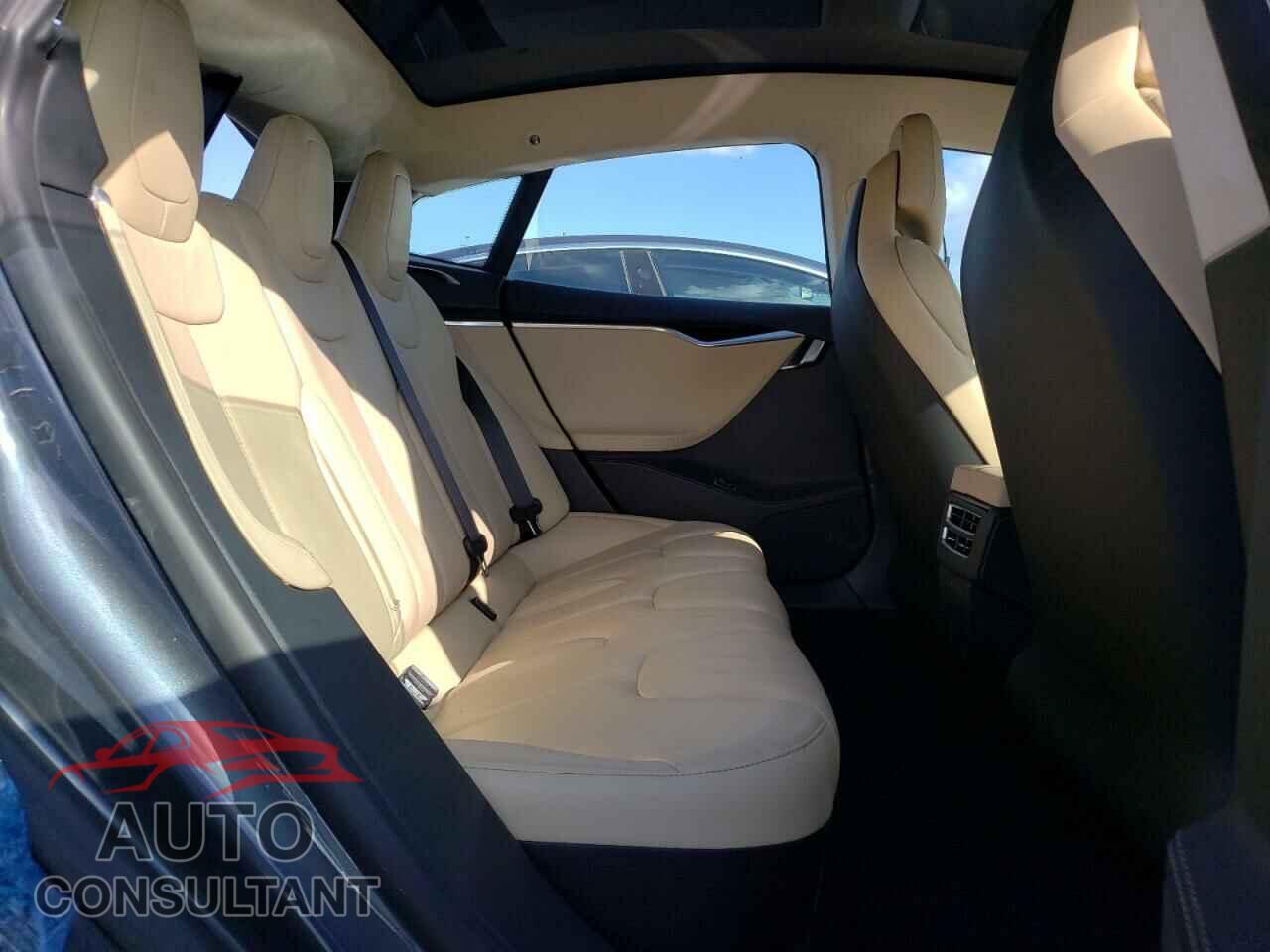 TESLA MODEL S 2017 - 5YJSA1E2XHF201195