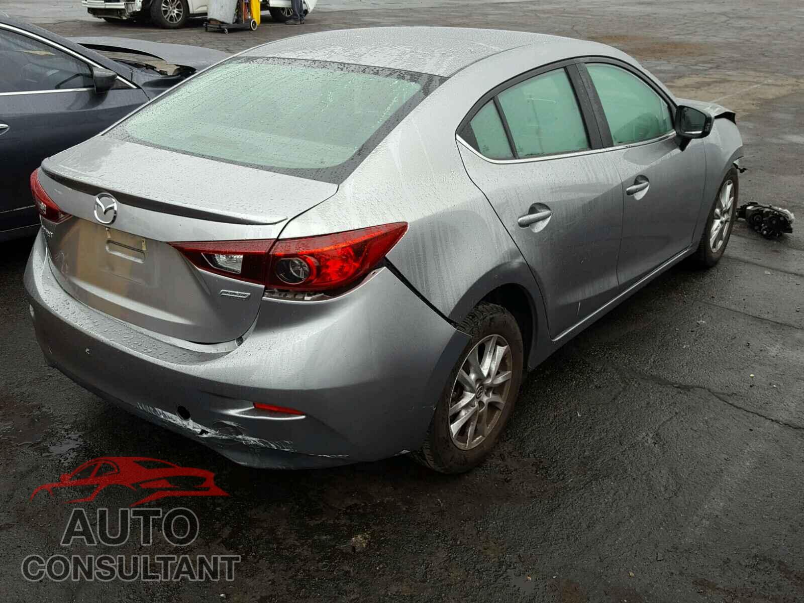 MAZDA 3 2015 - 3MZBM1V79FM136039
