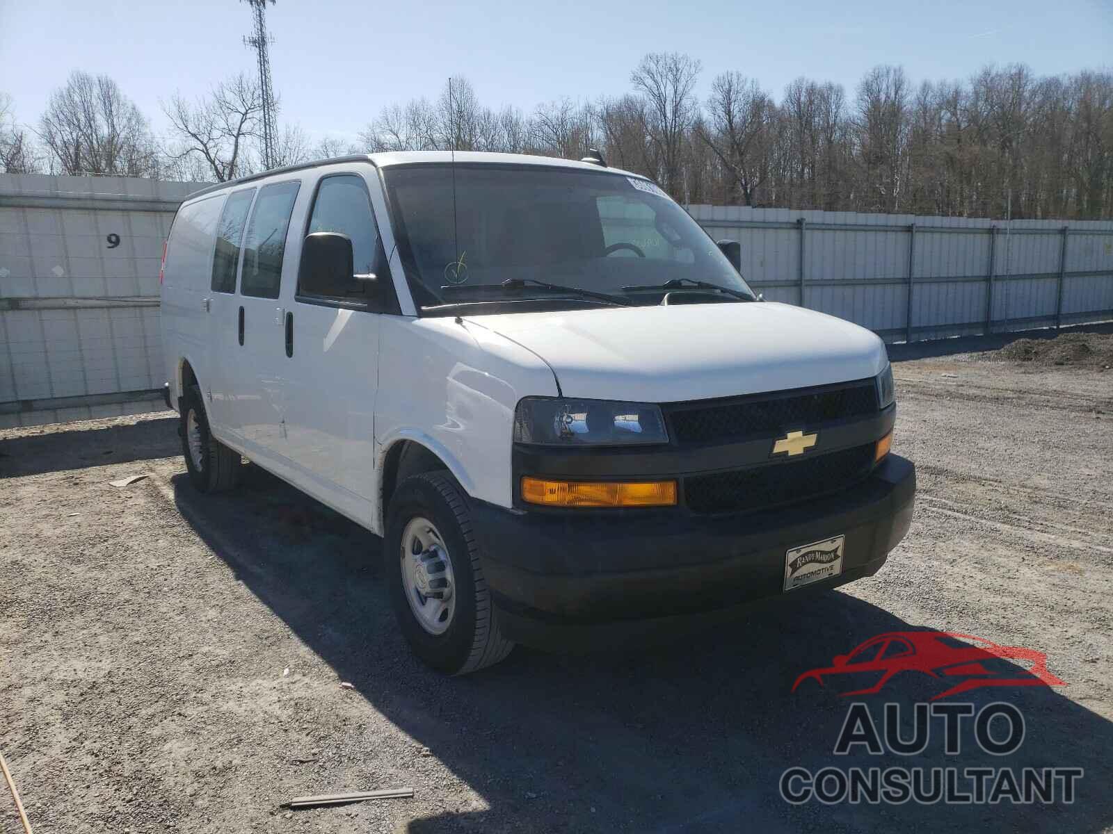 CHEVROLET EXPRESS 2018 - 1GCWGAFP5J1333483