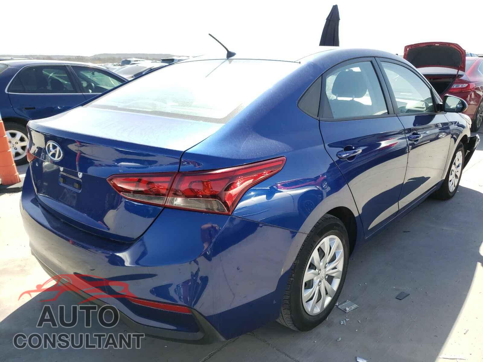 HYUNDAI ACCENT 2018 - 3KPC24A37JE021699