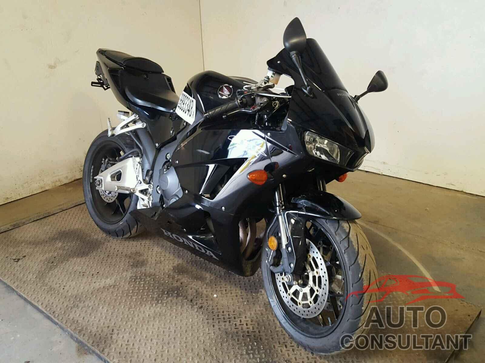 HONDA CBR CYCLE 2015 - JH2PC4005FK800455