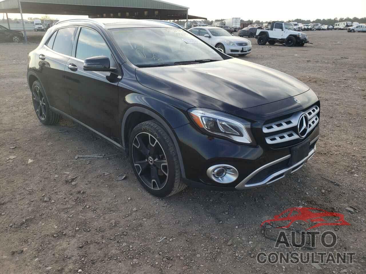 MERCEDES-BENZ GLA-CLASS 2019 - WDCTG4EB7KU005373