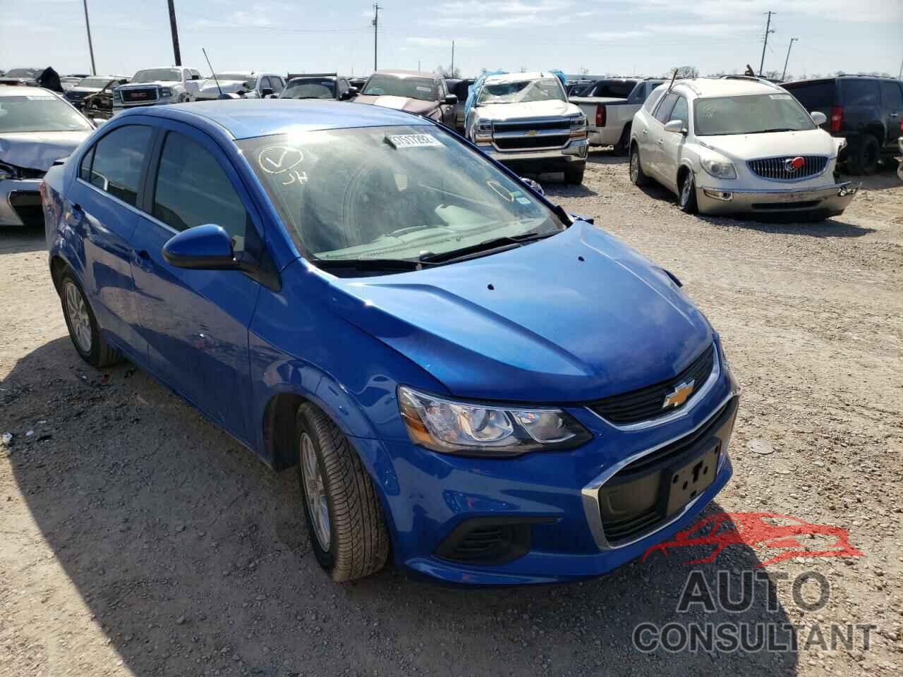 CHEVROLET SONIC 2018 - 1G1JD5SH8J4101895