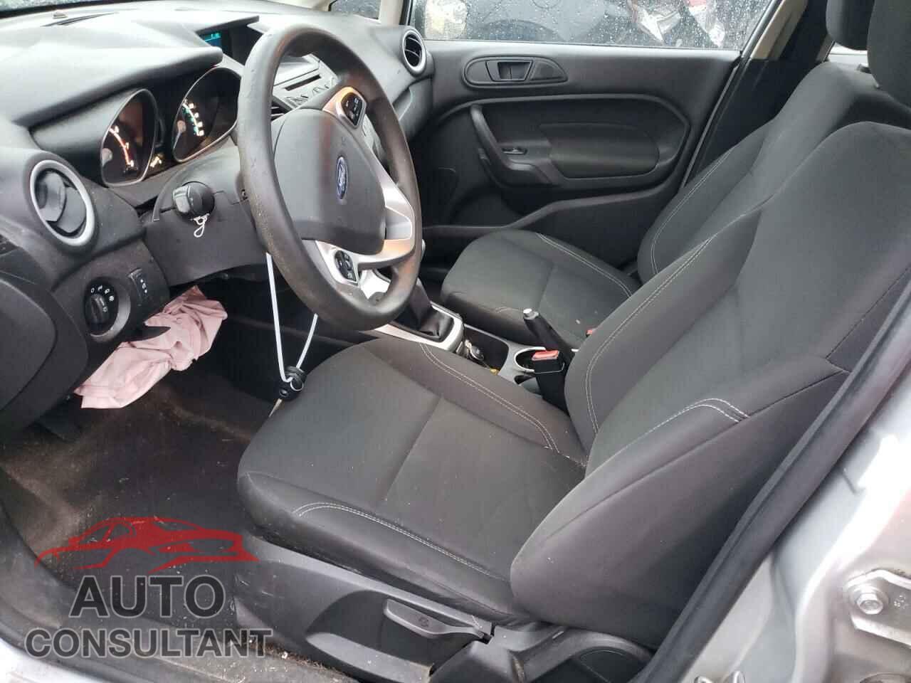 FORD FIESTA 2017 - 3FADP4EJ0HM146922