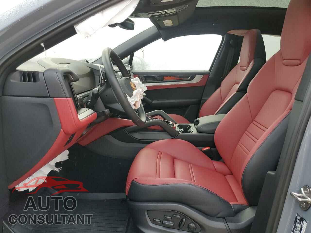 PORSCHE CAYENNE 2024 - WP1BA2AY6RDA50959
