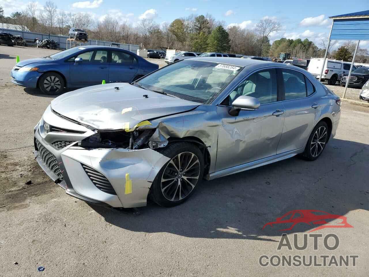 TOYOTA CAMRY 2018 - 4T1B11HK5JU043059
