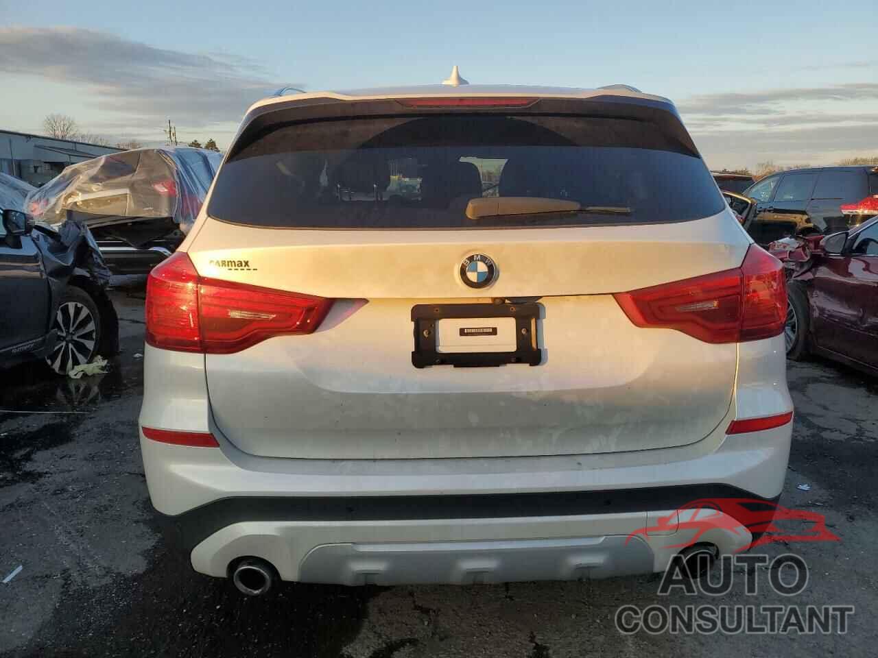 BMW X3 2018 - 5UXTR9C51JLD59566