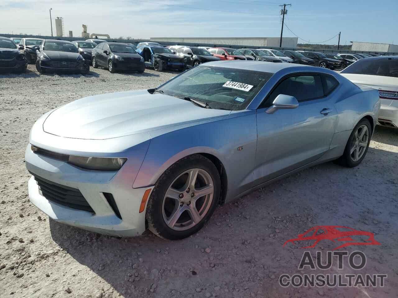 CHEVROLET CAMARO 2018 - 1G1FB1RX5J0115889