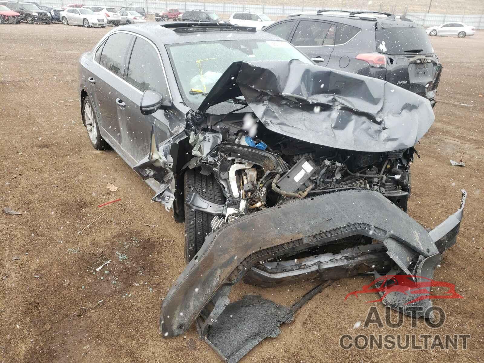 VOLKSWAGEN PASSAT 2017 - 1VWCT7A38HC079186