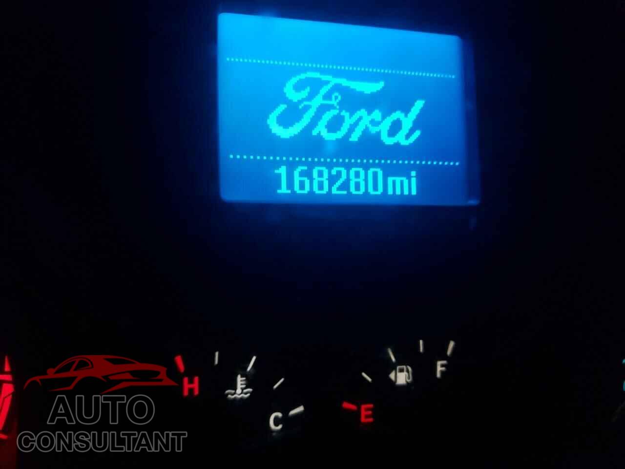 FORD TRANSIT CO 2016 - 1FTYE1YM7GKB52017