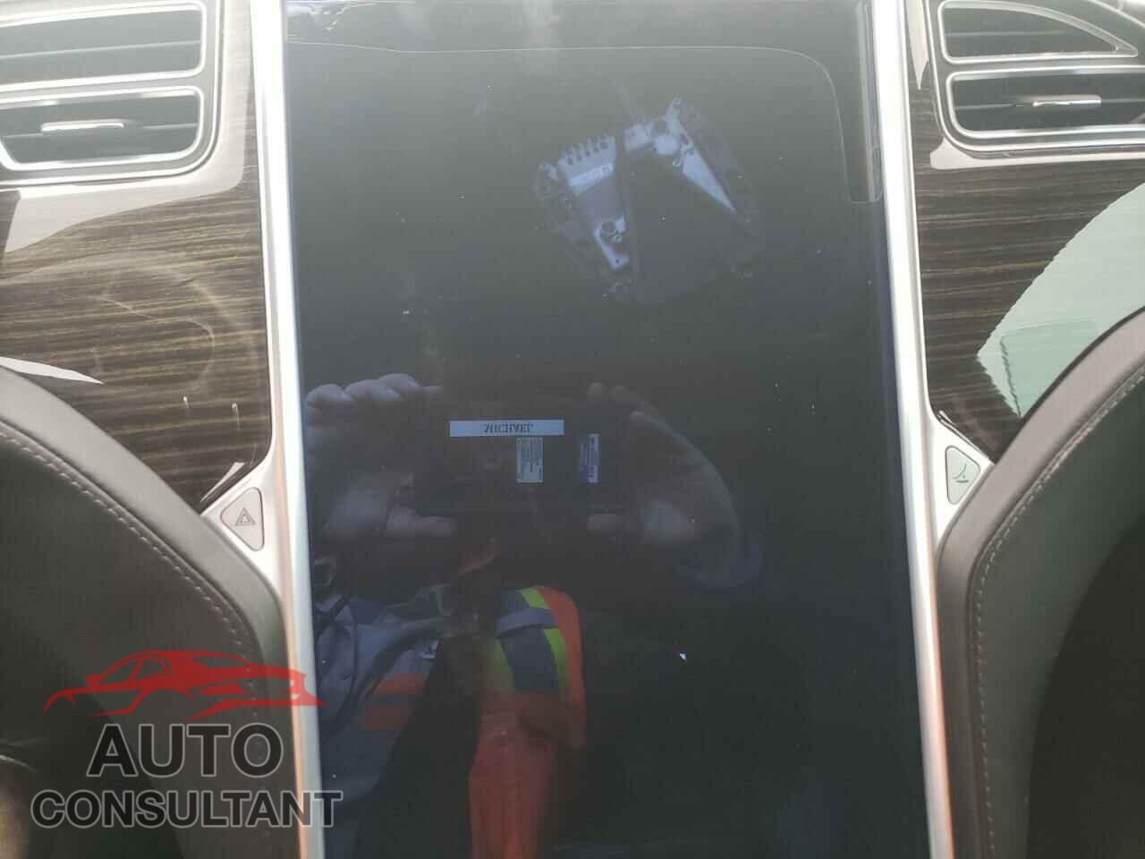 TESLA MODEL S 2016 - 5YJSA1E29GF132403