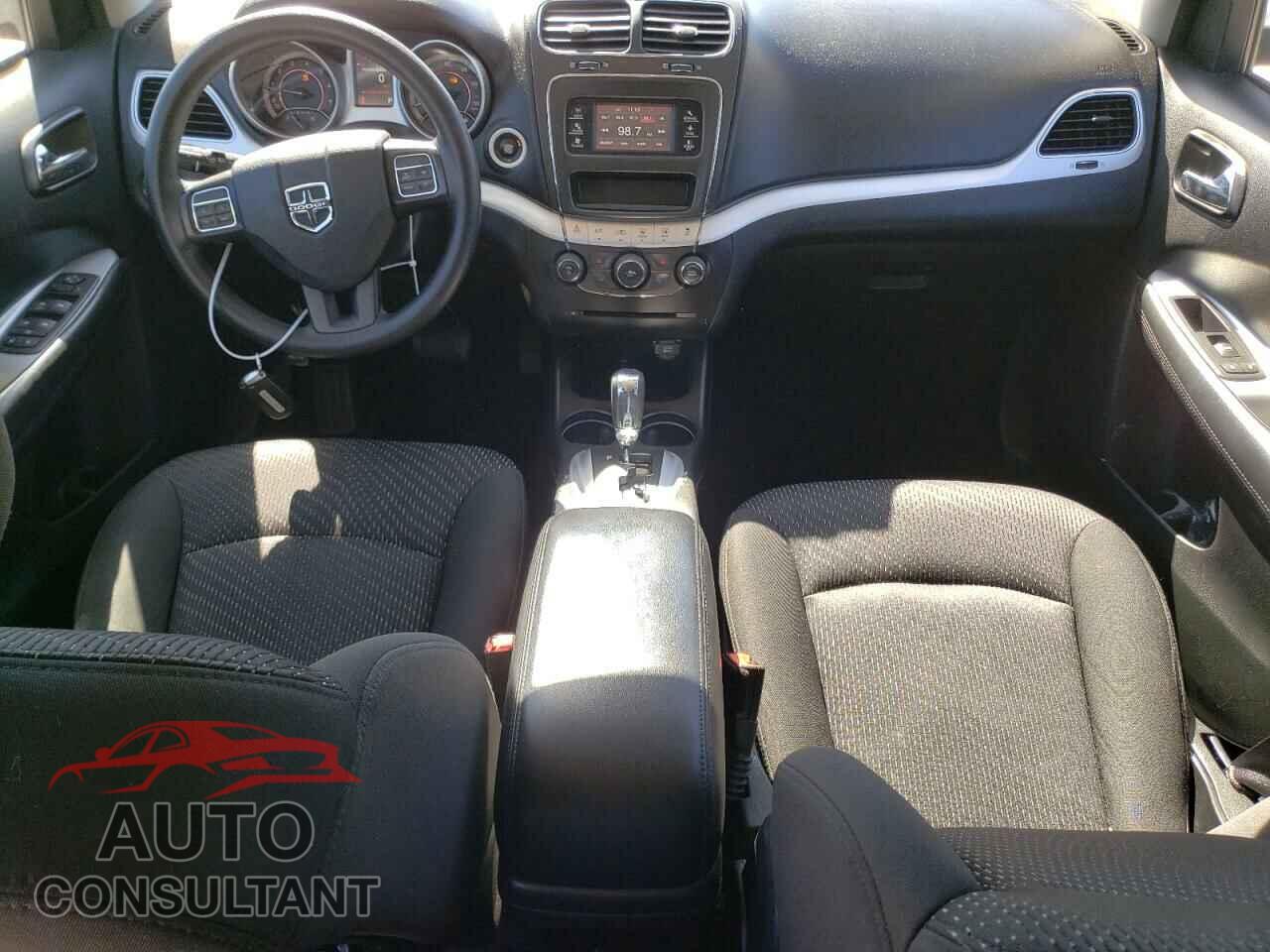 DODGE JOURNEY 2017 - 3C4PDCBG3HT509240