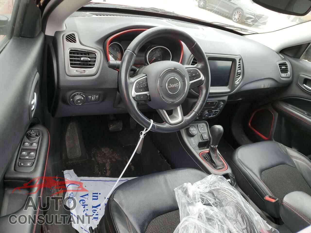 JEEP COMPASS 2019 - 3C4NJDDB2KT786346