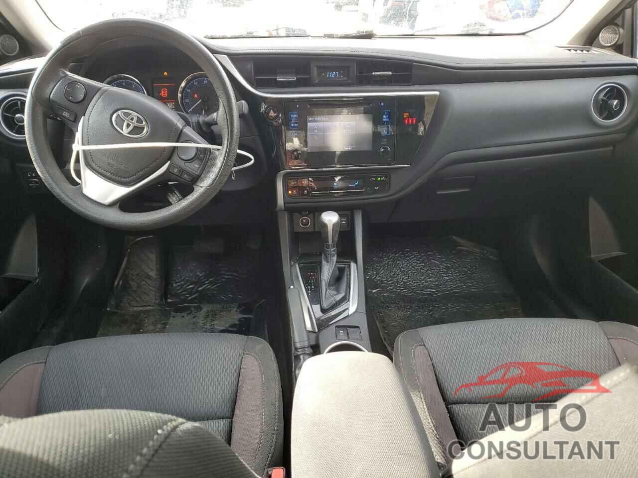 TOYOTA COROLLA 2018 - 5YFBURHE0JP751852