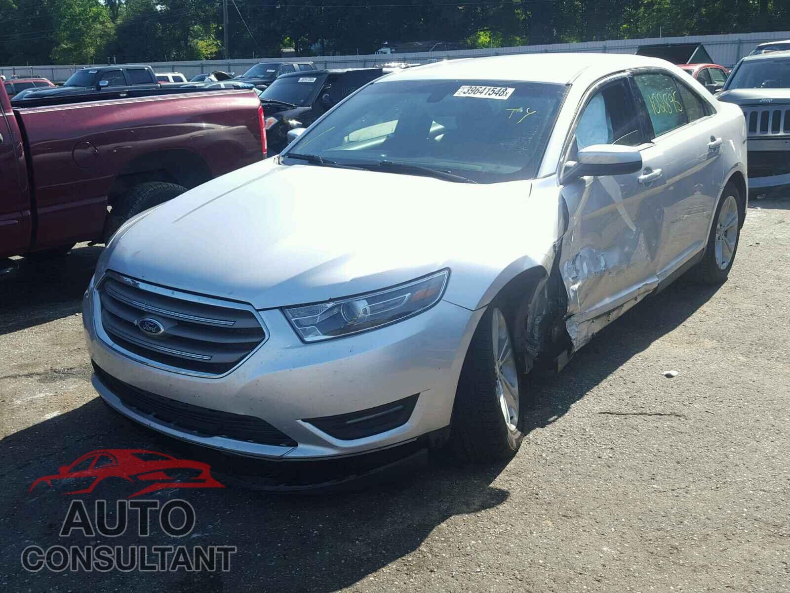 FORD TAURUS 2015 - 1FAHP2E85FG136008
