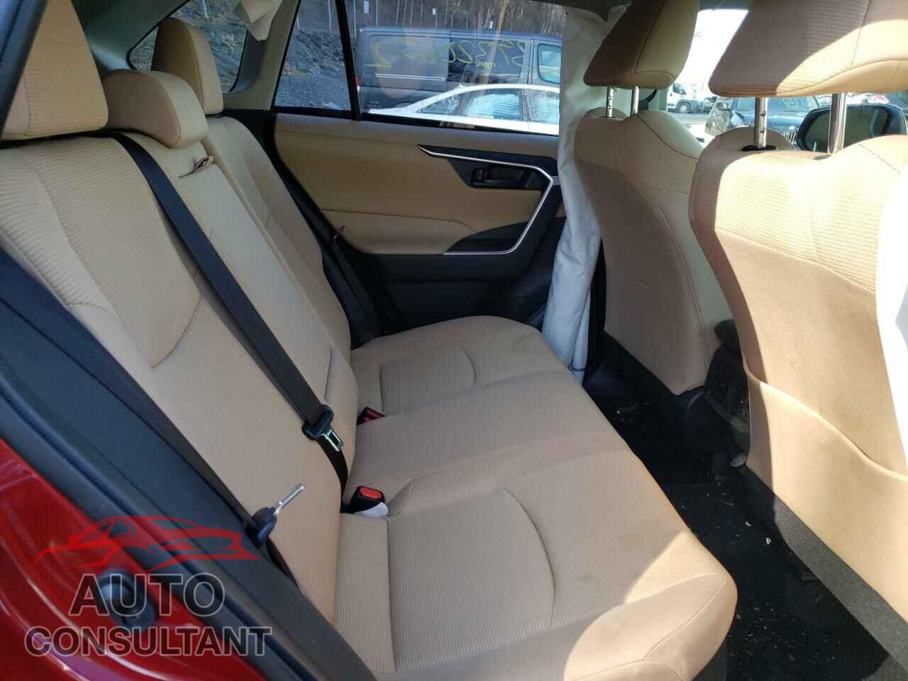 TOYOTA RAV4 2021 - JTML6RFV3MD014511