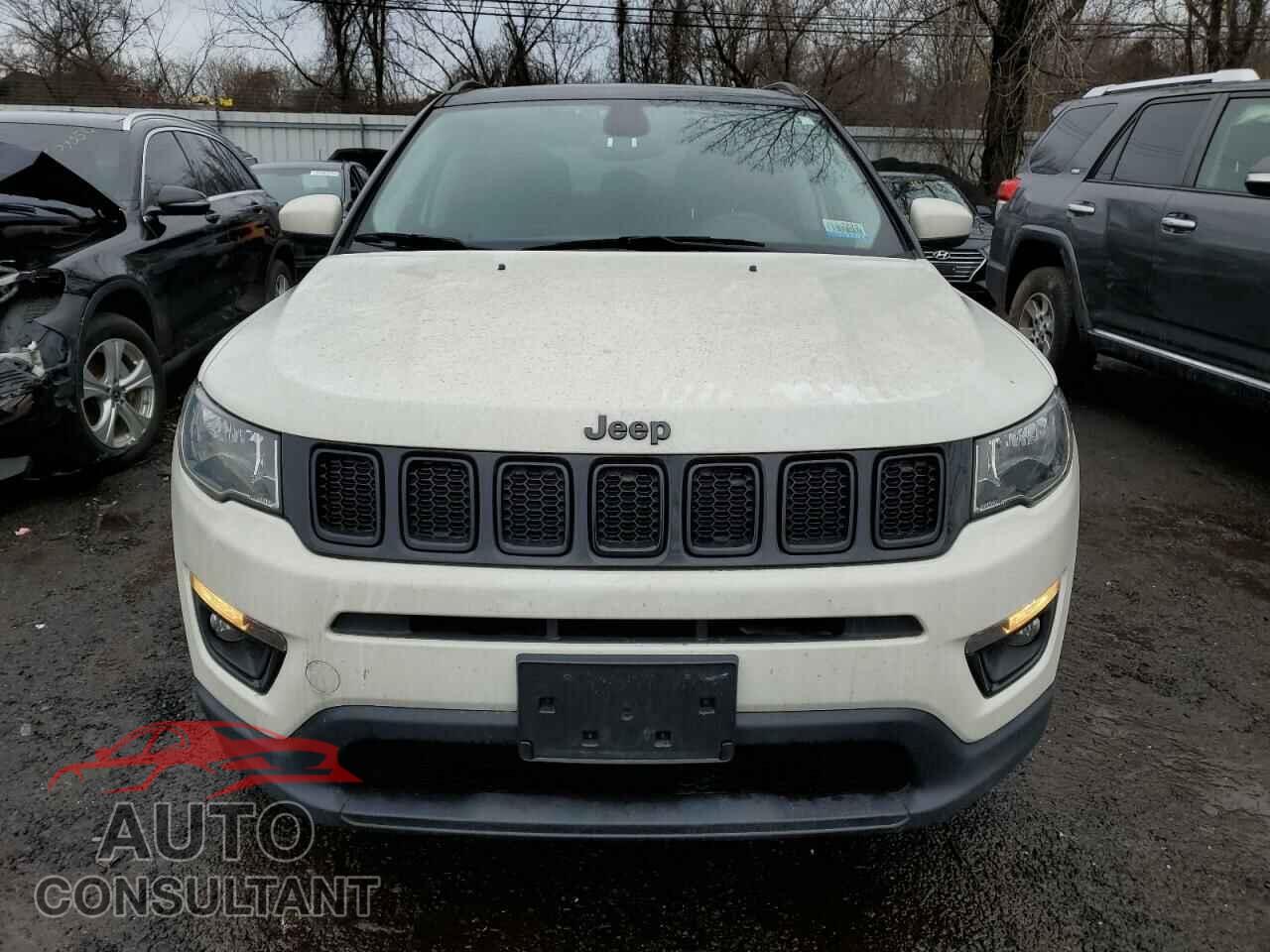 JEEP COMPASS 2018 - 3C4NJDBB2JT399765