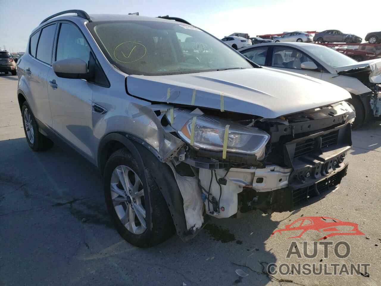 FORD ESCAPE 2018 - 1FMCU0GD8JUB58800