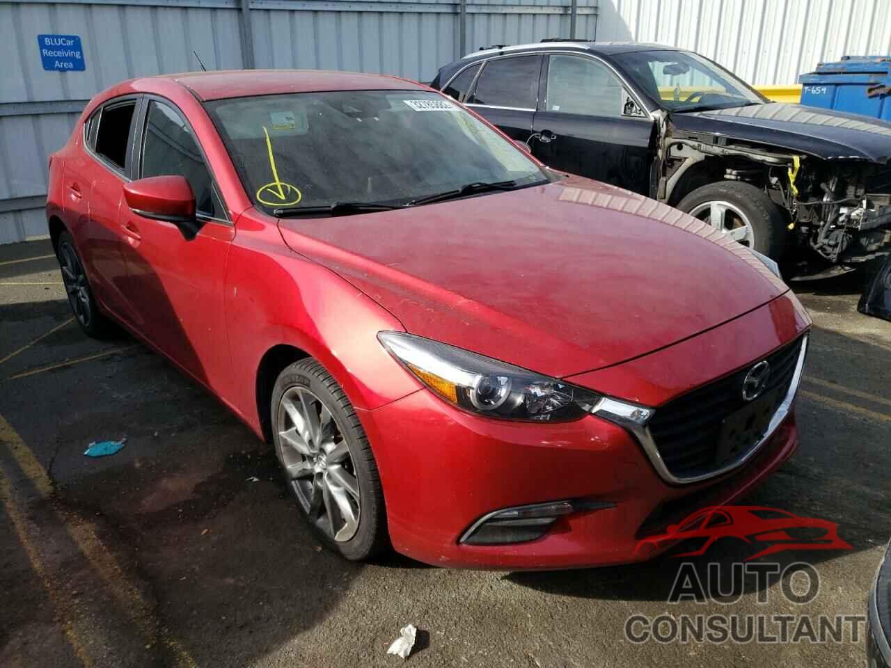 MAZDA 3 2018 - 3MZBN1L33JM172220