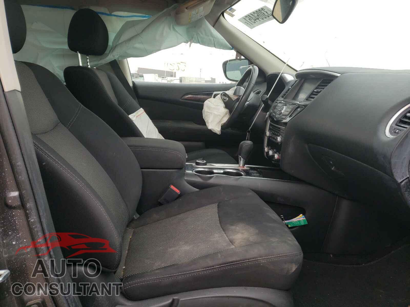 NISSAN PATHFINDER 2017 - 5N1DR2MMXHC686506