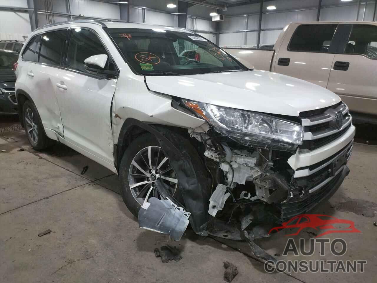 TOYOTA HIGHLANDER 2018 - 5TDJZRFHXJS900611
