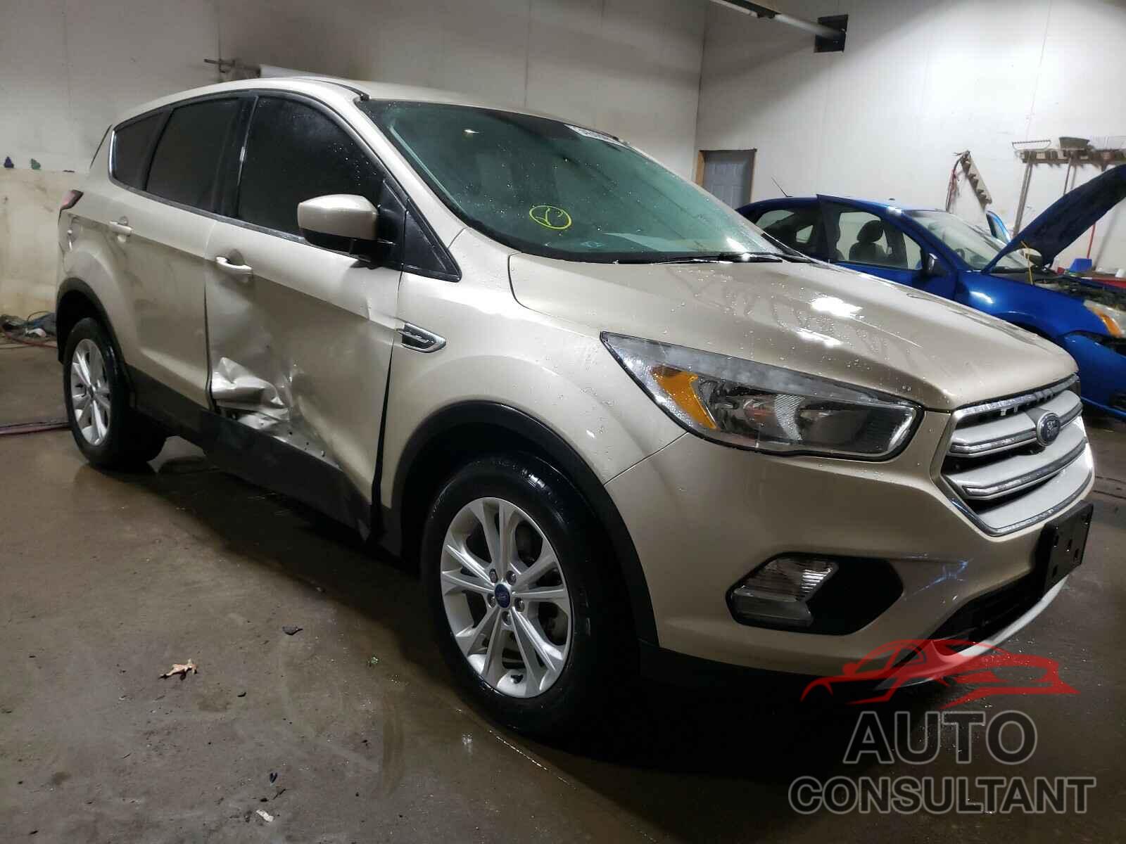 FORD ESCAPE 2017 - 1FMCU0GD8HUB70410
