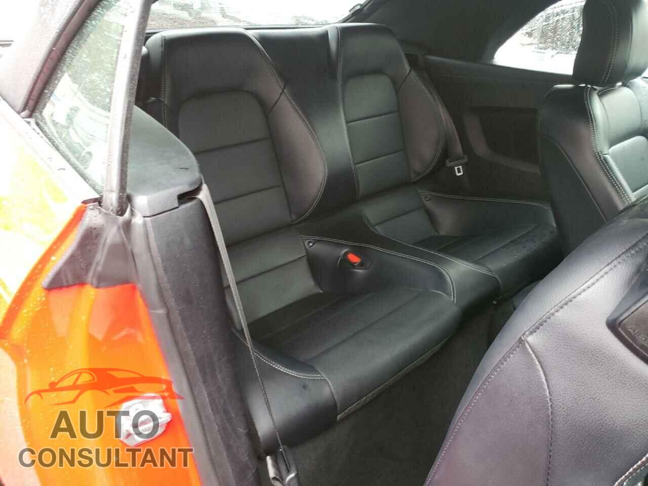 FORD MUSTANG 2021 - 1FATP8UH6M5108452