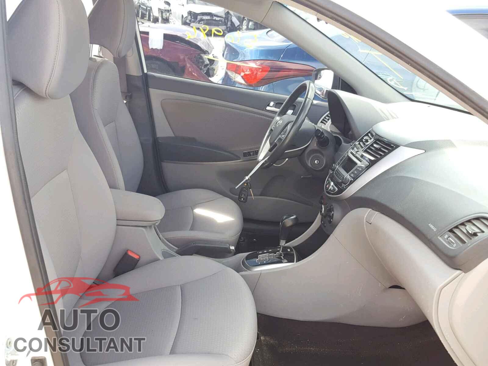 HYUNDAI ACCENT 2015 - KMHCU5AE0FU227257
