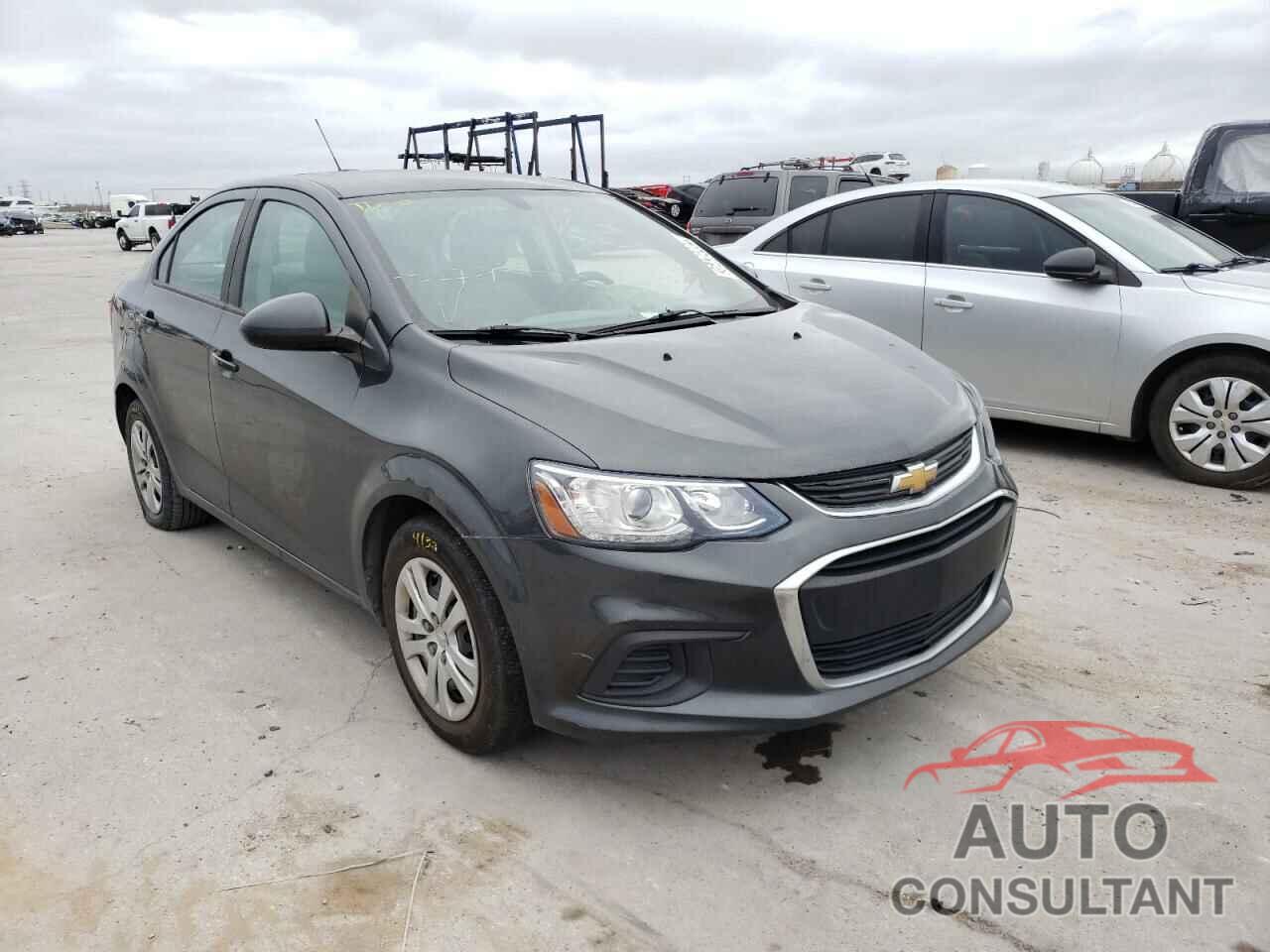 CHEVROLET SONIC 2017 - 1G1JB5SH9H4178405
