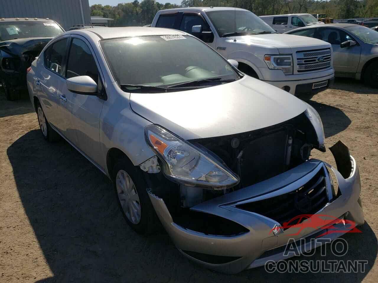 NISSAN VERSA 2018 - 3N1CN7AP6JL865596