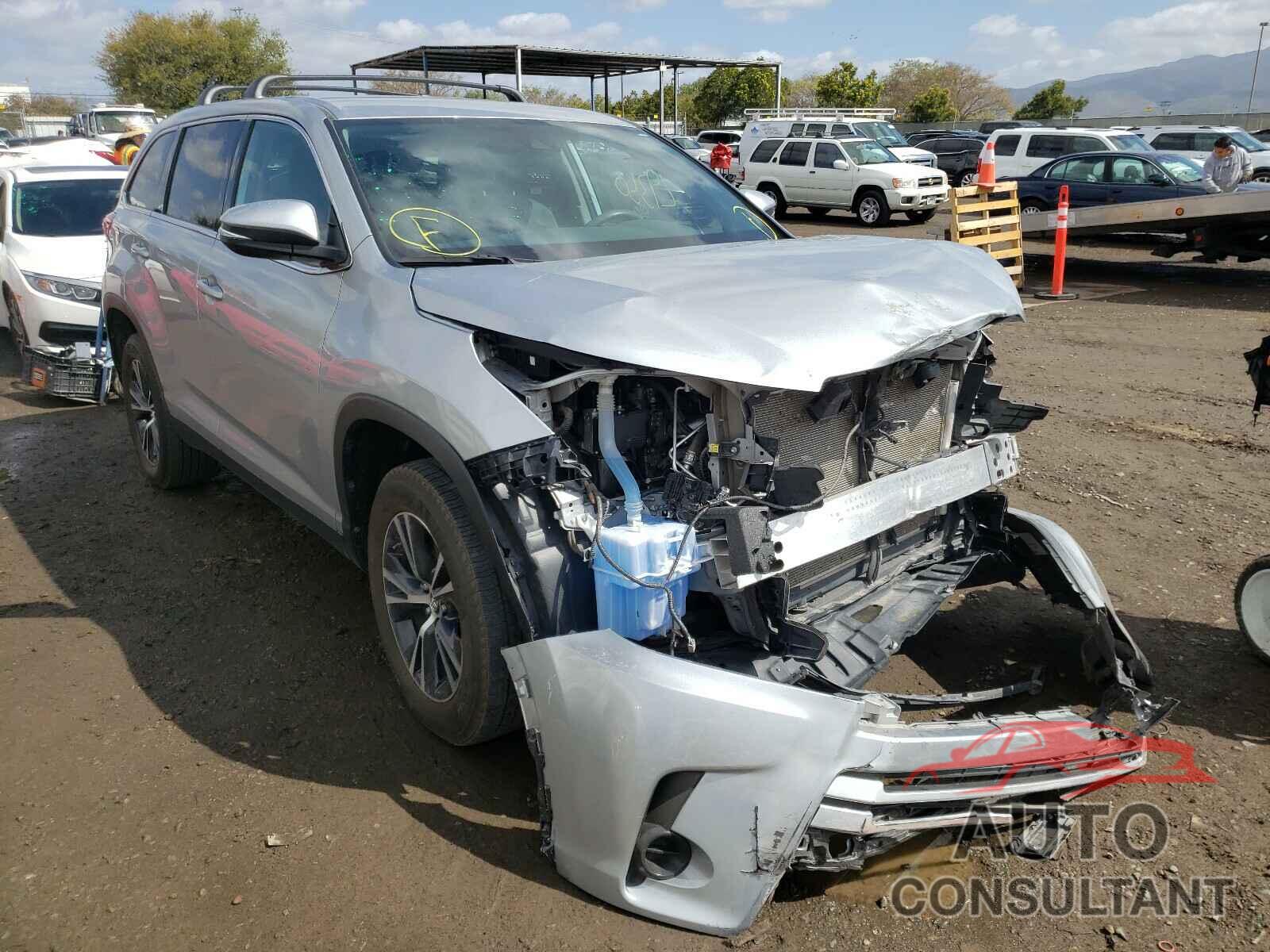 TOYOTA HIGHLANDER 2019 - 5TDZARFH3KS043284