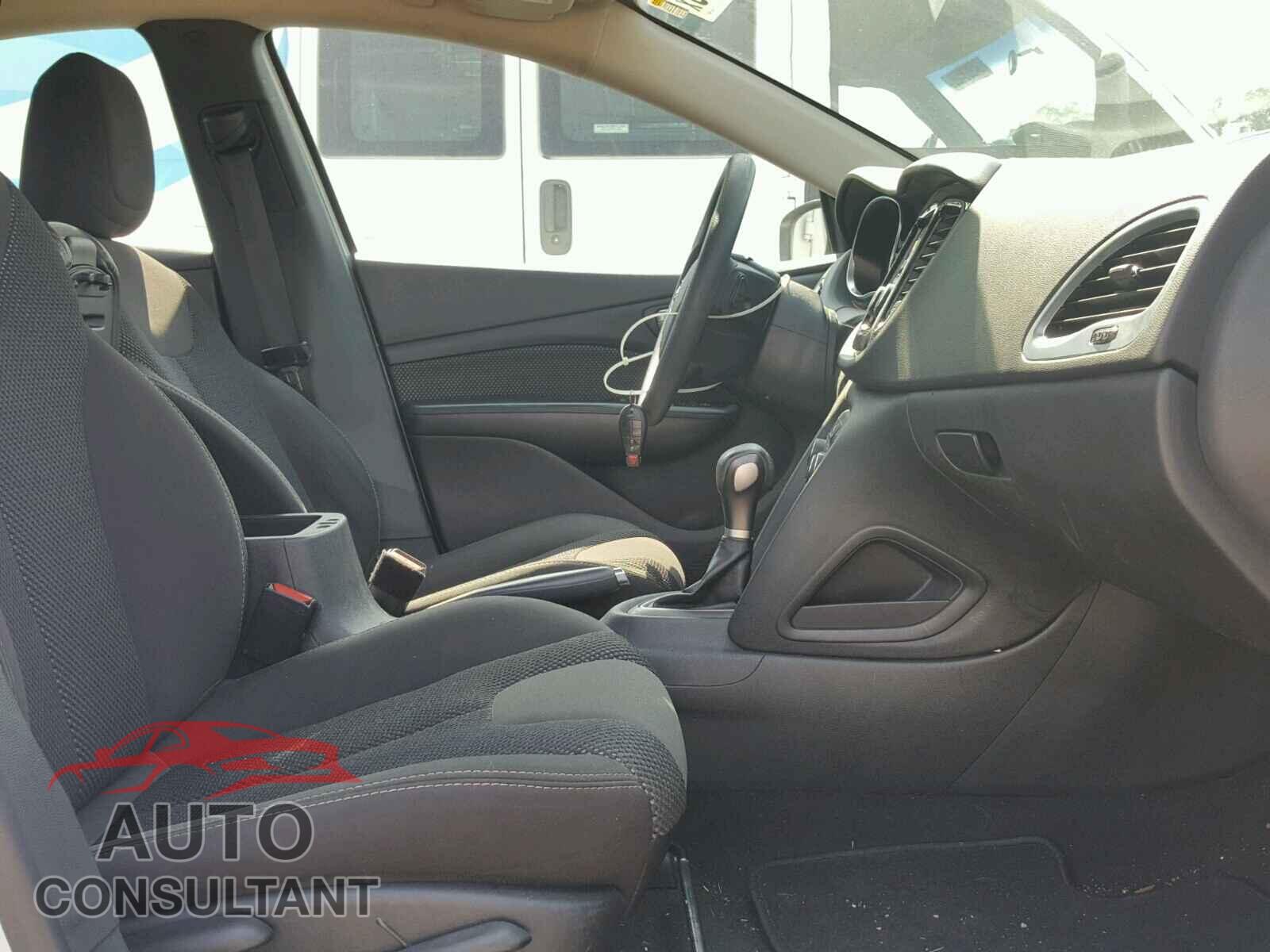 DODGE DART 2015 - 1C3CDFBBXFD319821
