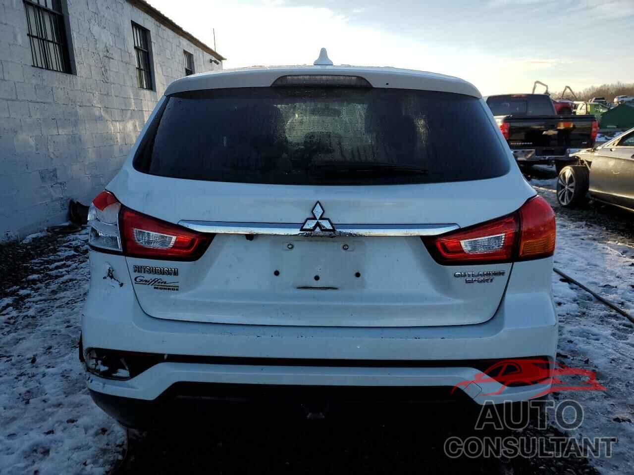 MITSUBISHI OUTLANDER 2019 - JA4AP3AU8KU001356