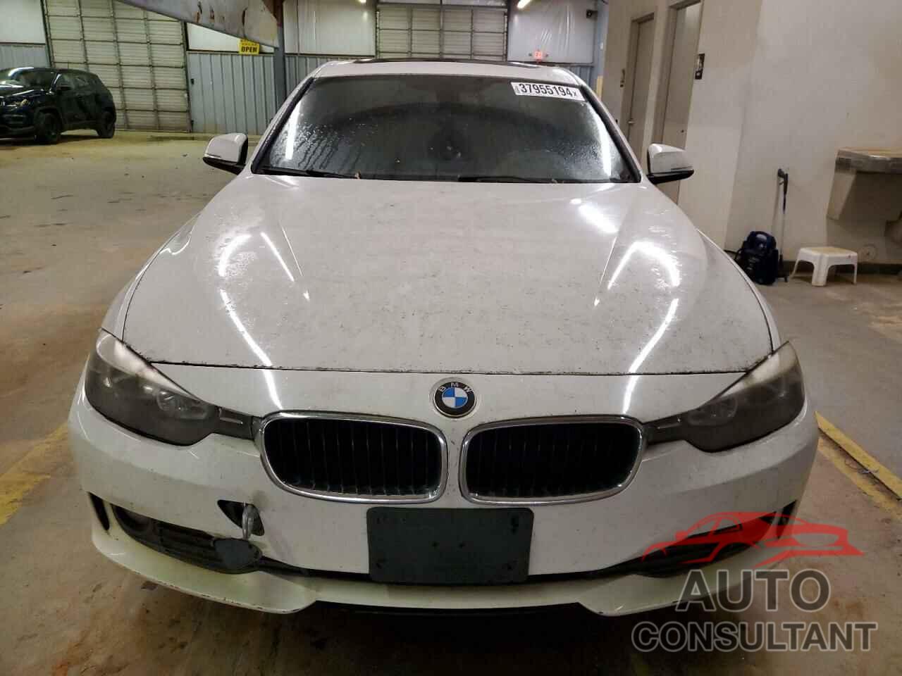 BMW 3 SERIES 2015 - WBA3B1C5XFP681186