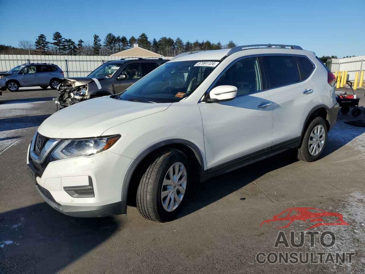 NISSAN ROGUE 2017 - KNMAT2MV1HP590841