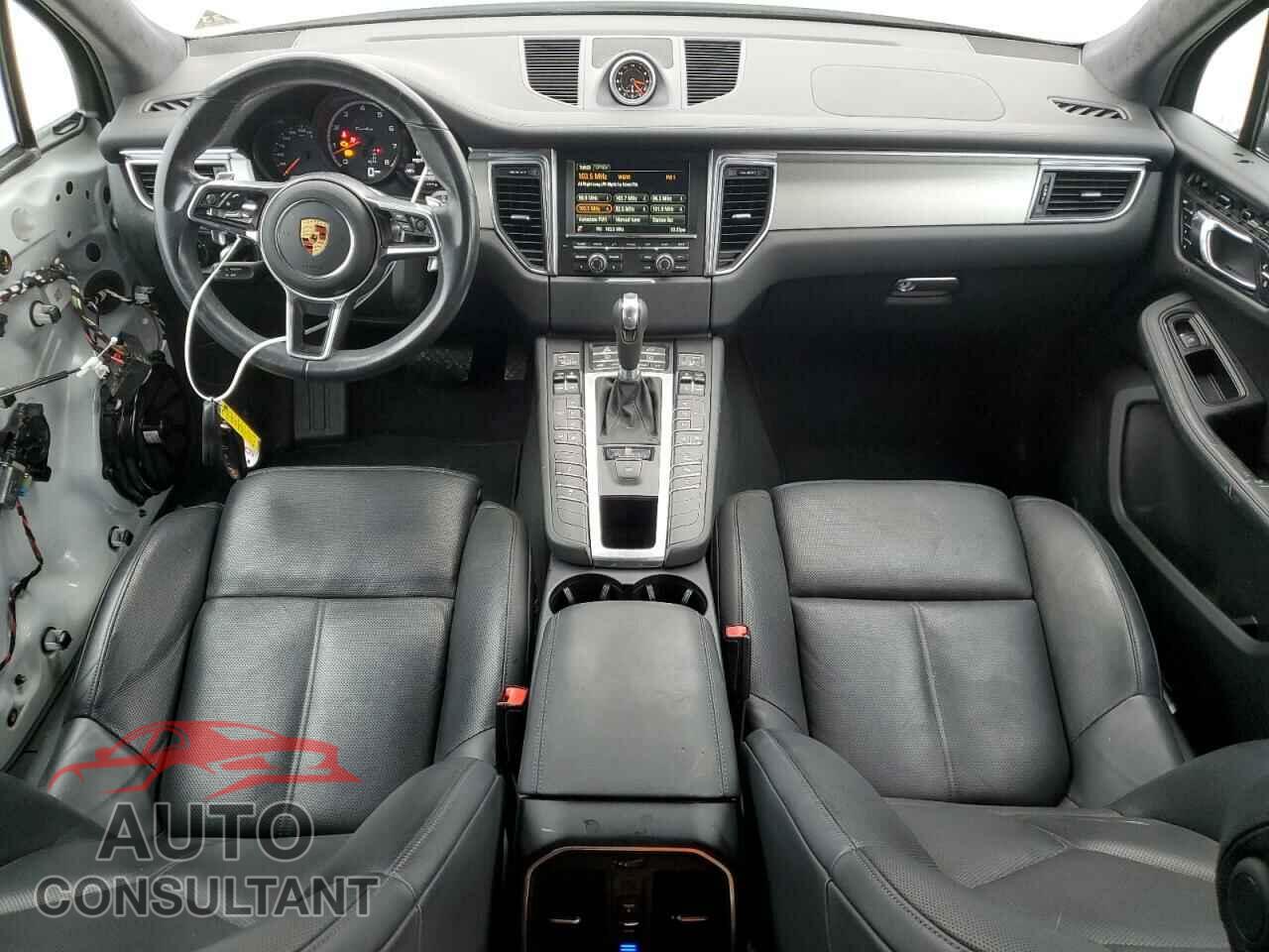 PORSCHE MACAN 2016 - WP1AF2A54GLB91650