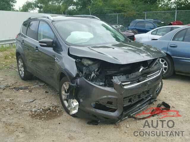 FORD ESCAPE 2015 - 1FMCU9J97FUC40873