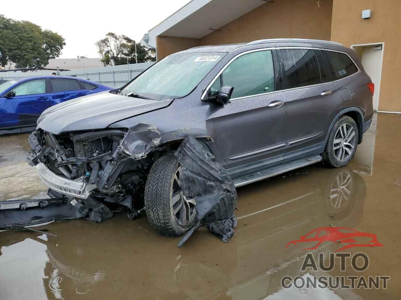 HONDA PILOT 2017 - 5FNYF6H96HB034819