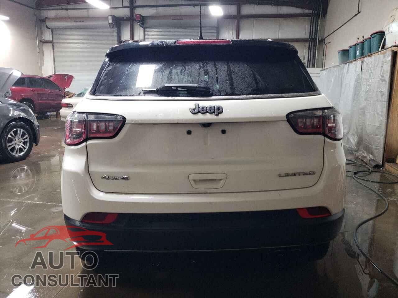JEEP COMPASS 2018 - 3C4NJDCB7JT254512