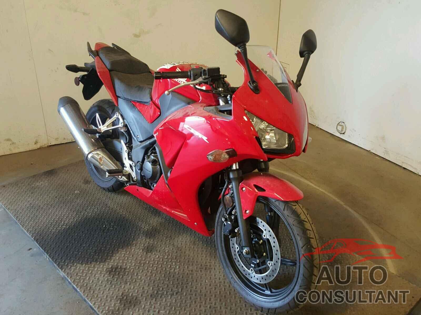 HONDA CBR CYCLE 2015 - MLHNC5101F5100965