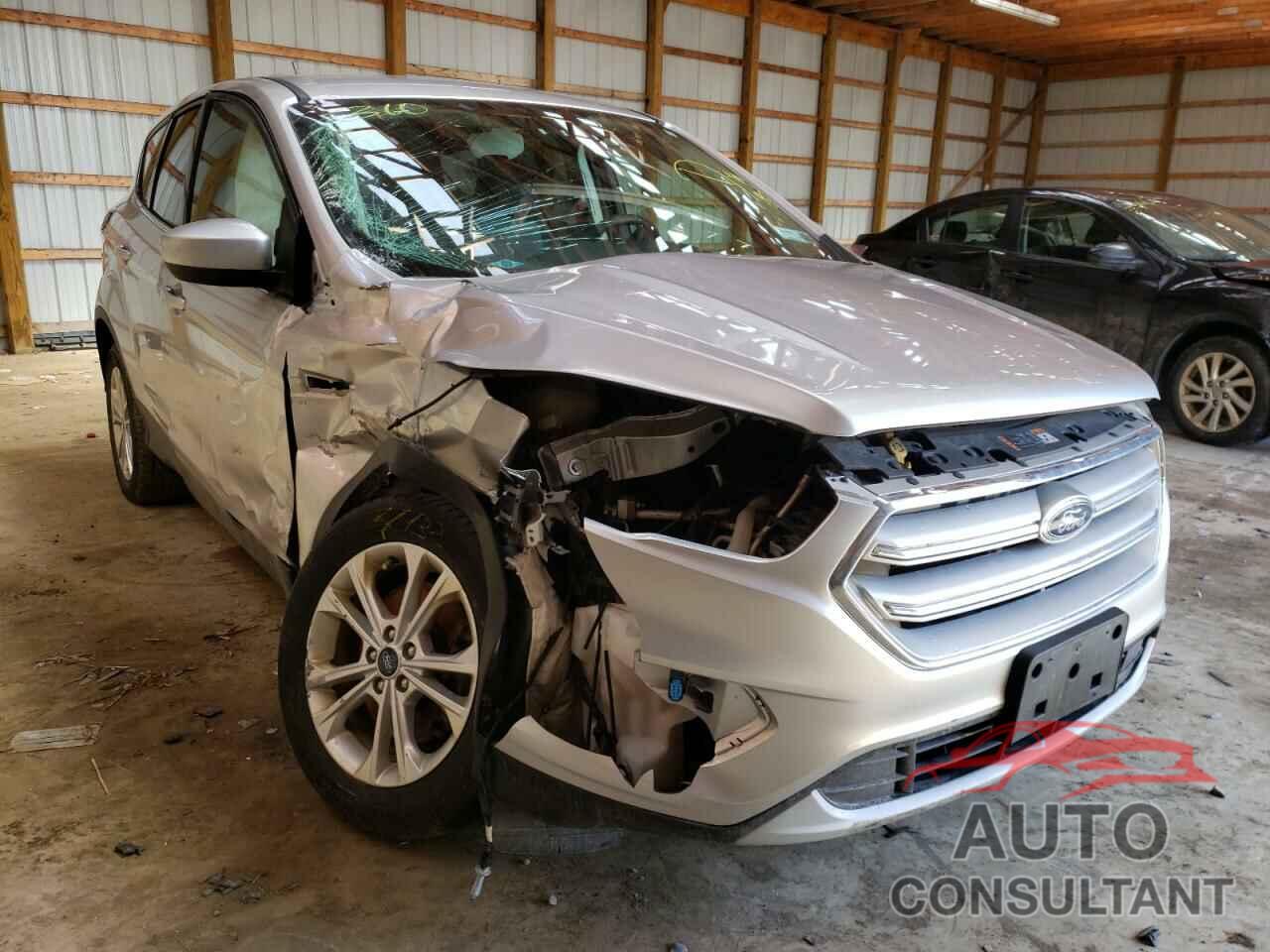 FORD ESCAPE 2017 - 1FMCU9G91HUB71060