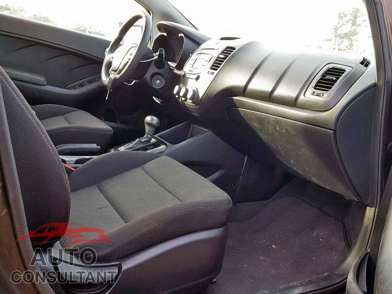KIA FORTE LX 2017 - 3N1CP5CU6KL518434