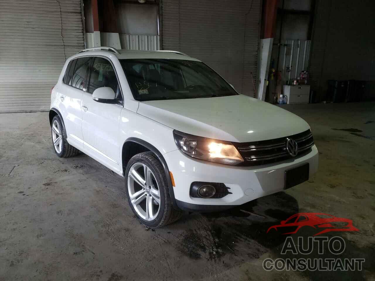 VOLKSWAGEN TIGUAN 2016 - WVGBV7AX0GW042492