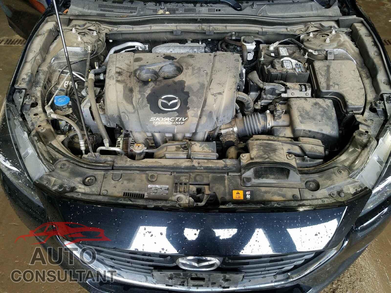 MAZDA 3 2017 - 3MZBN1L78HM107442