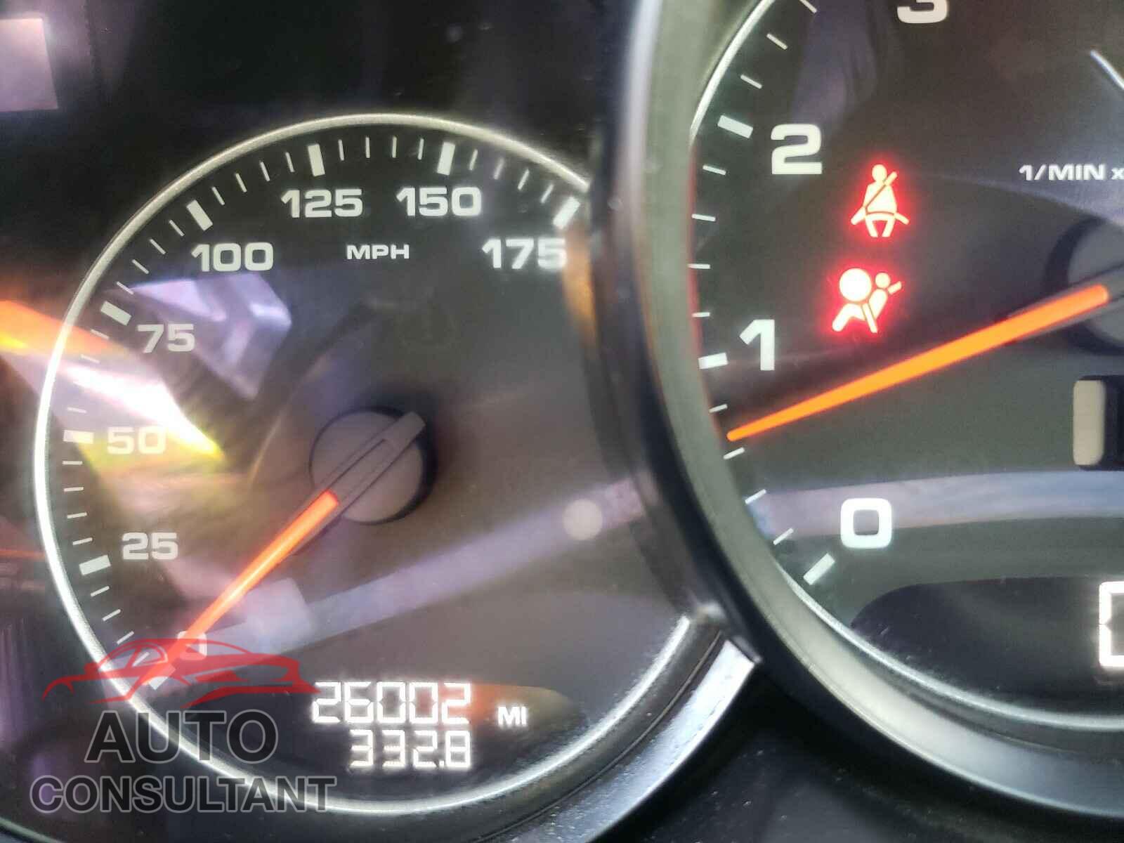 PORSCHE CAYENNE 2018 - WP1AA2A29JKA04341