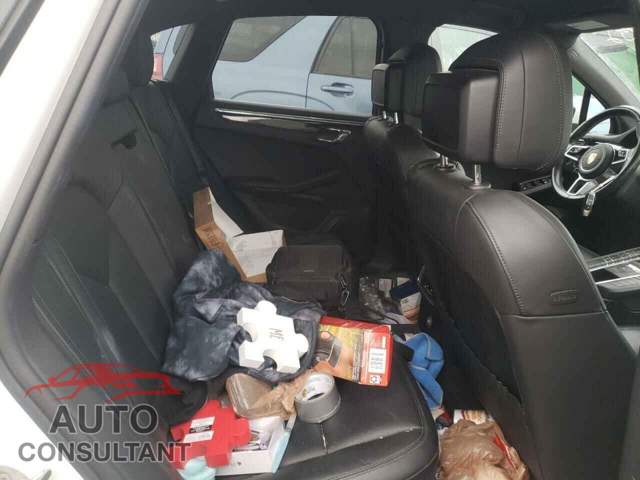 PORSCHE MACAN 2016 - WP1AB2A58GLB45637