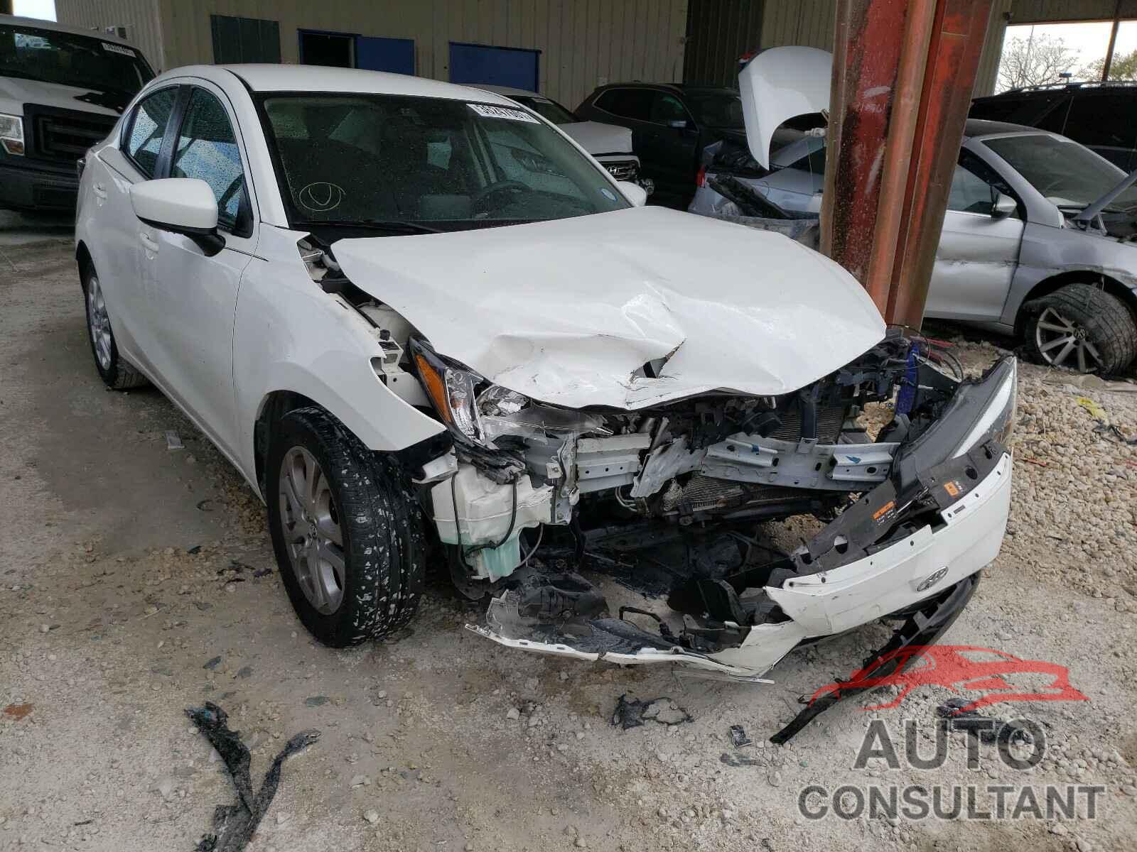 TOYOTA YARIS 2017 - 3MYDLBYV4HY164214