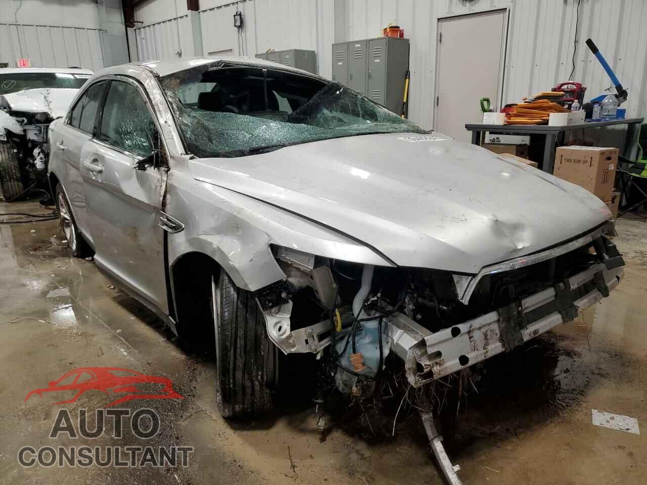 FORD TAURUS 2015 - 1FAHP2E80FG206577