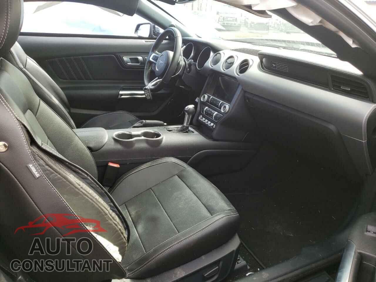 FORD MUSTANG 2020 - 1FA6P8CF8L5124924