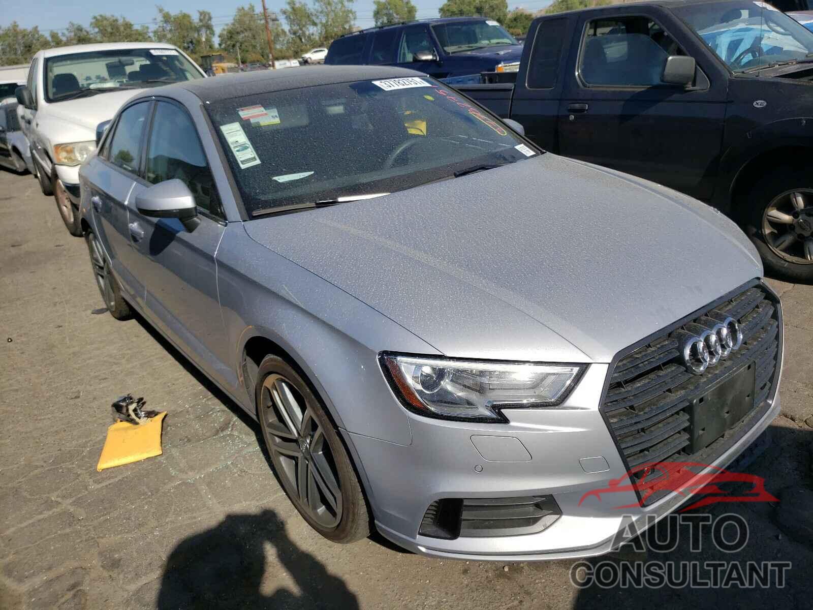 AUDI A3 2020 - WAUAUGFFXLA006087